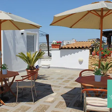 לינה וארוחת בוקר La Corte Degli Spada - Borgo Antico Del Salento 4*