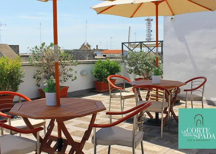 Bed & Breakfast La Corte Degli Spada - Borgo Antico Del Salento 4*