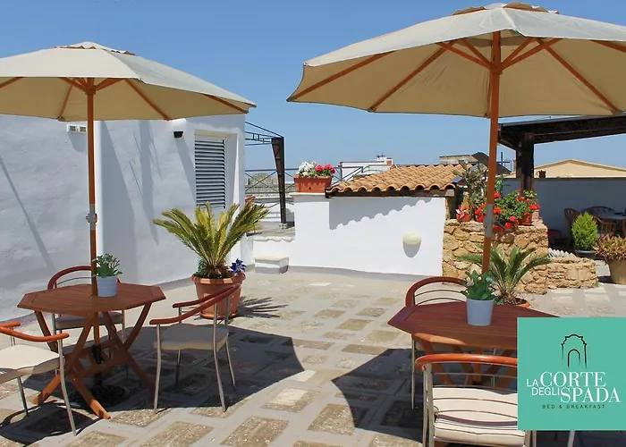 Bed & Breakfast La Corte Degli Spada - Borgo Antico Del Salento 4*