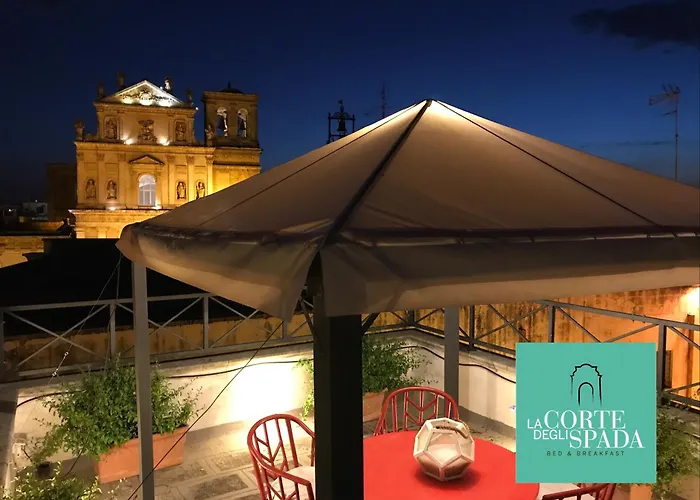 La Corte Degli Spada - Borgo Antico Del Salento Bed & Breakfast
