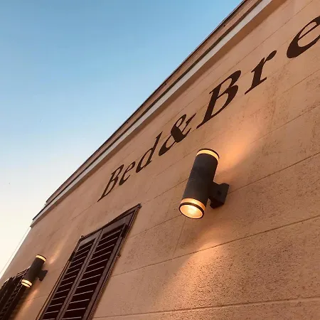 Frühstückspension La Corte Degli Spada - Borgo Antico Del Salento 3*