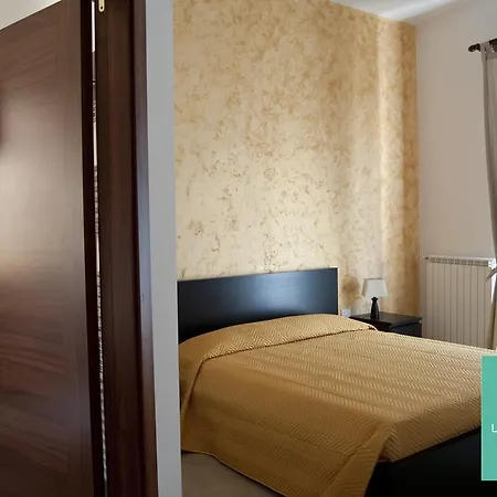 La Corte Degli Spada - Borgo Antico Del Salento Frühstückspension 3*