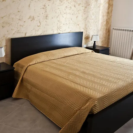 La Corte Degli Spada - Borgo Antico Del Salento Bed & Breakfast